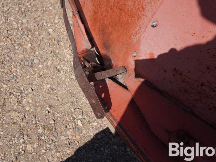hesston-500-image-14