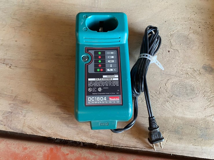 #3409-•-makita-impact-driver-with-battery-and-charger-image-7