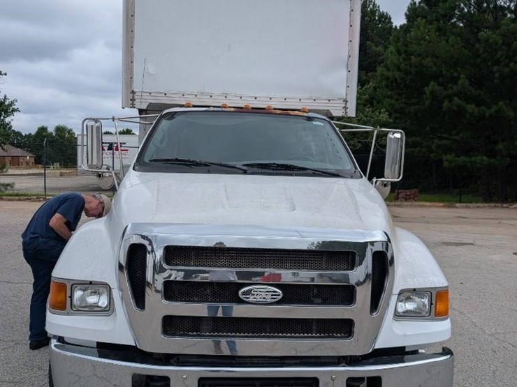 2006-ford-f650-image-19
