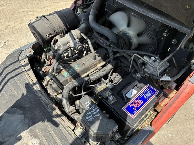 2007-toyota-8fgcu20-image-23