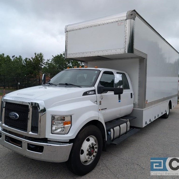 2018 FORD F650