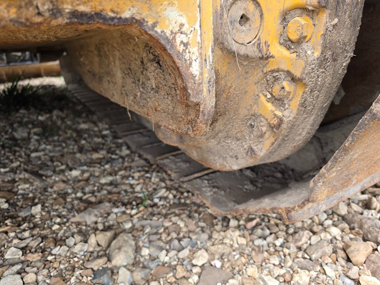 2015-deere-700k-image-83