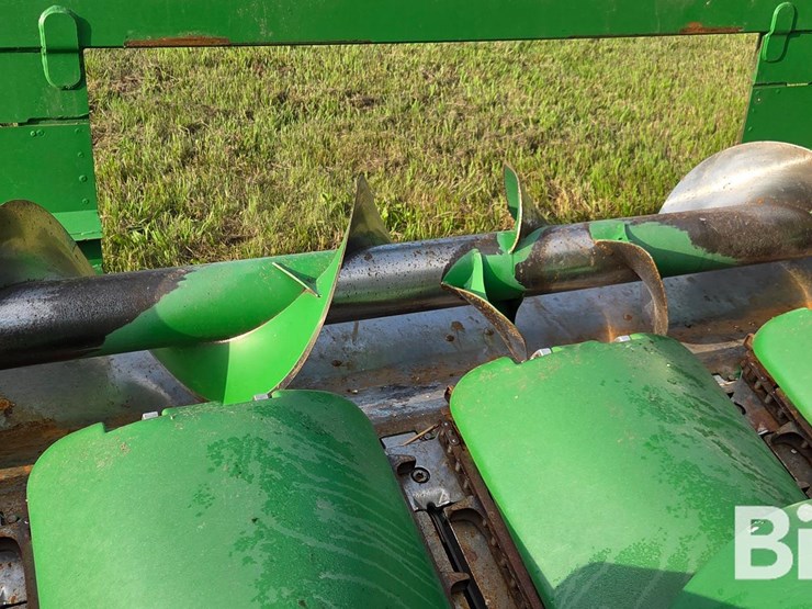 2010-john-deere-608c-image-15