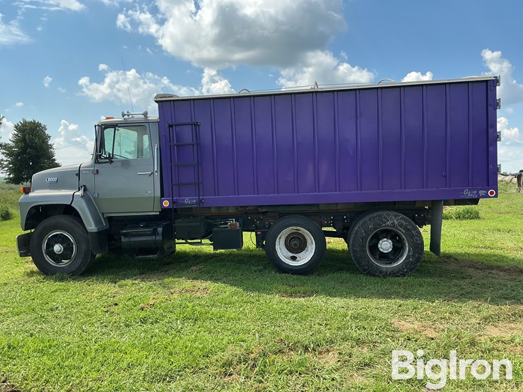 1989-ford-l800-image-8