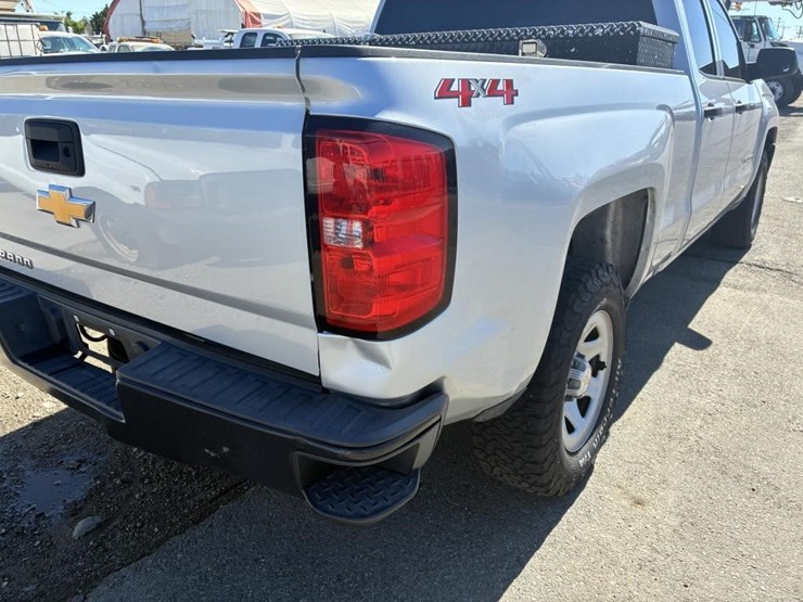 2018-chevrolet-silverado-1500-image-11