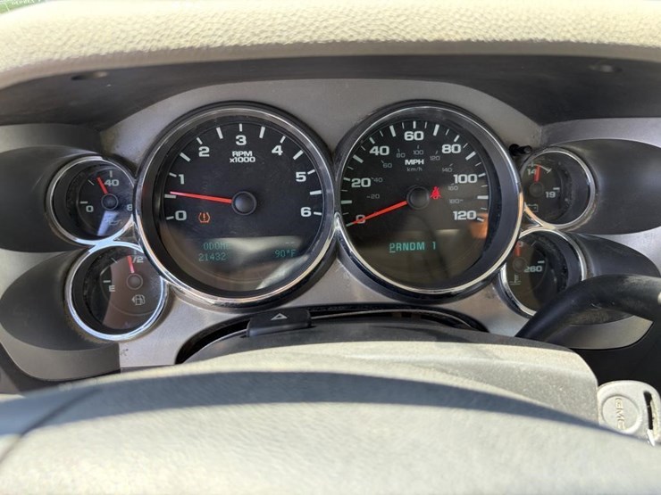 2012-gmc-sierra-2500-image-18