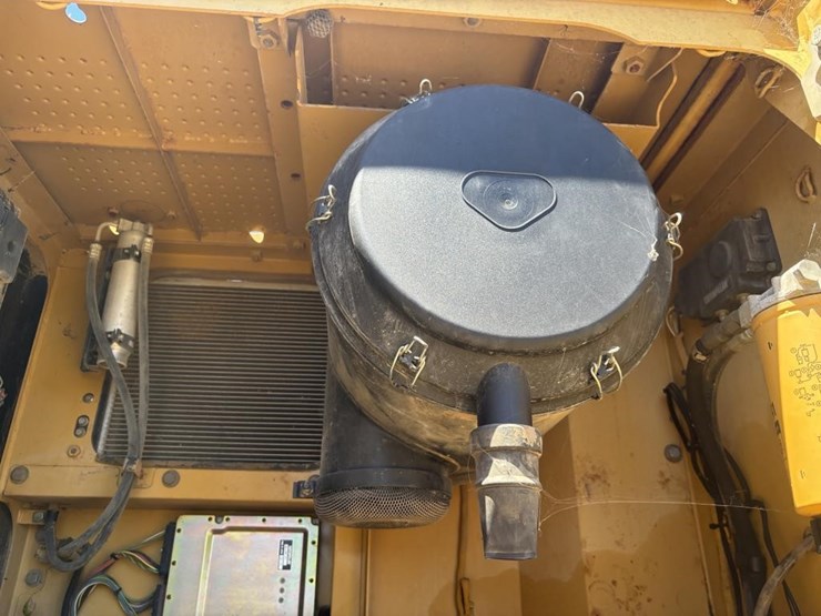 caterpillar-345c-image-47