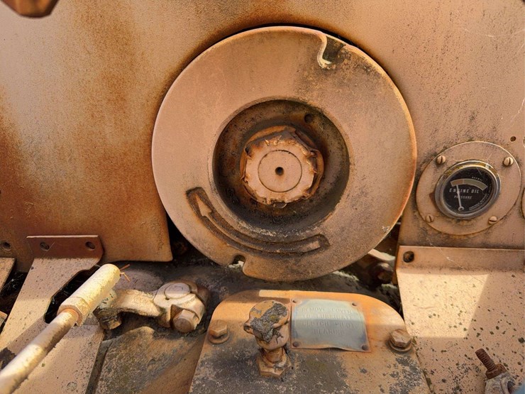 caterpillar-d2-image-40
