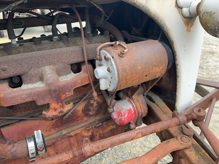 ford-8n-image-35