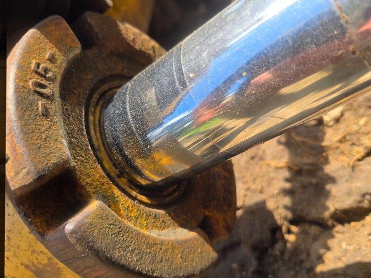 caterpillar-d6m-image-75