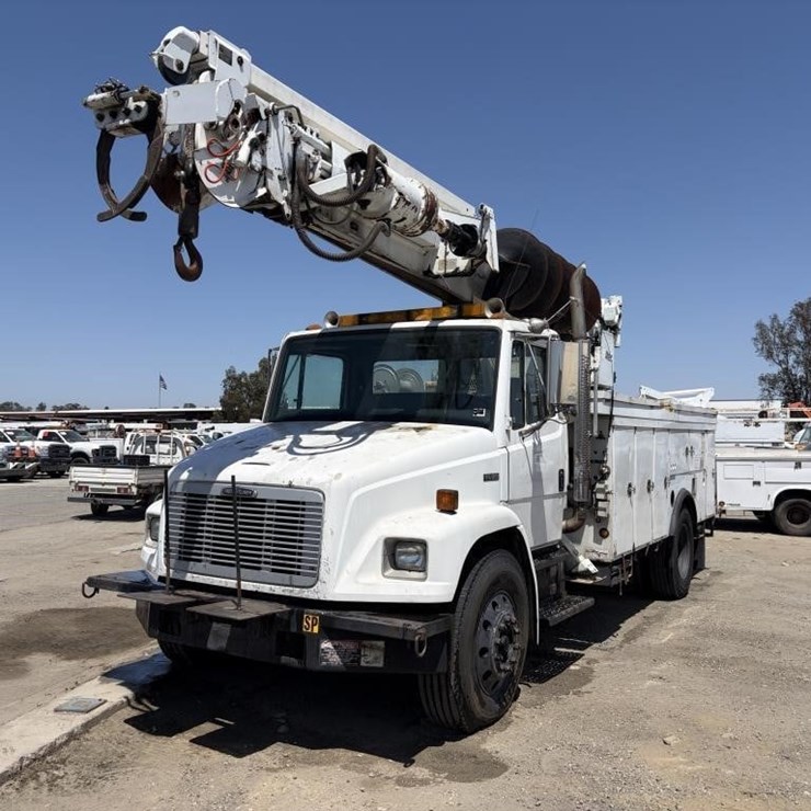 2000 FREIGHTLINER FL80