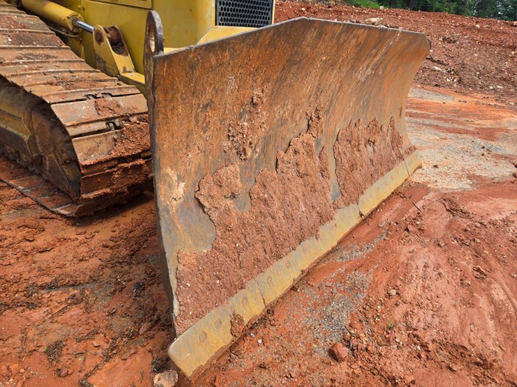 2005-caterpillar-d5n-xl-image-39
