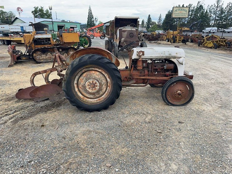 ford-8n-image-6