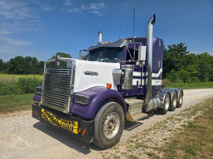 2006-kenworth-w900-image-2
