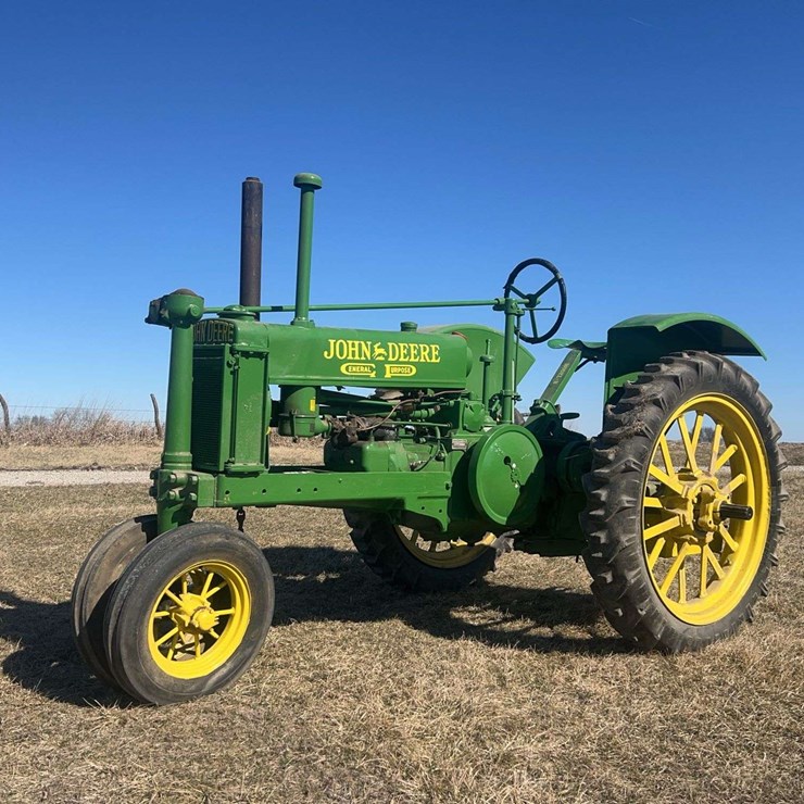 JOHN DEERE MODEL B
