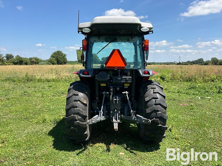 2016-massey-ferguson-1736-image-5
