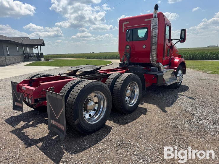 2013-kenworth-t800-image-5