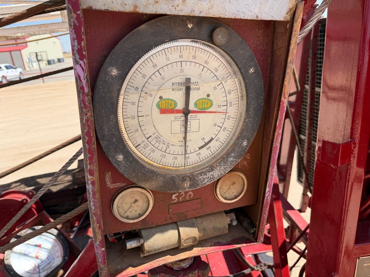 1980-taylor-4-axle-well-service-rig-image-19
