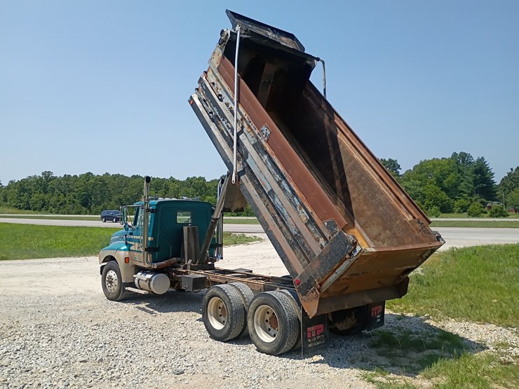 1994-ford-ltla9000-image-20