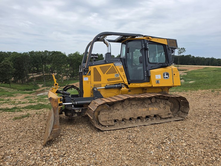 2015-deere-700k-image-2
