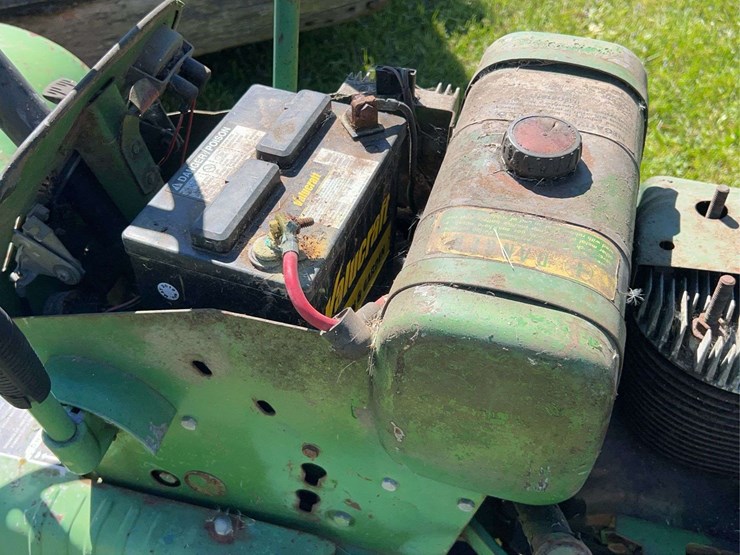 john-deere-112-image-26