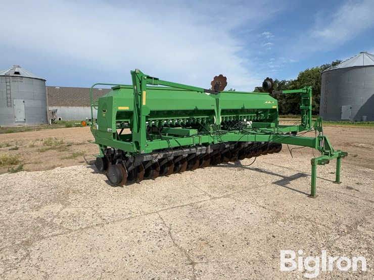 john-deere-1590-image-3