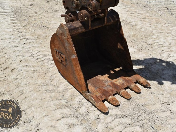 2016-komatsu-pc55mr-5-image-23