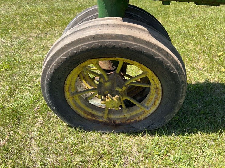 john-deere-b-image-16