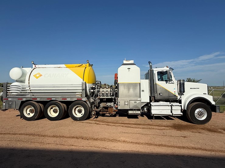 2015-western-star-4900-image-3