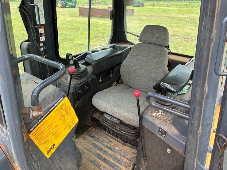 deere-700k-lgp-image-12