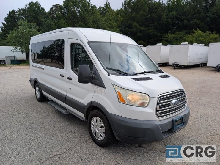 2016-ford-transit-image-24