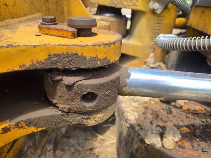 caterpillar-d6m-image-81