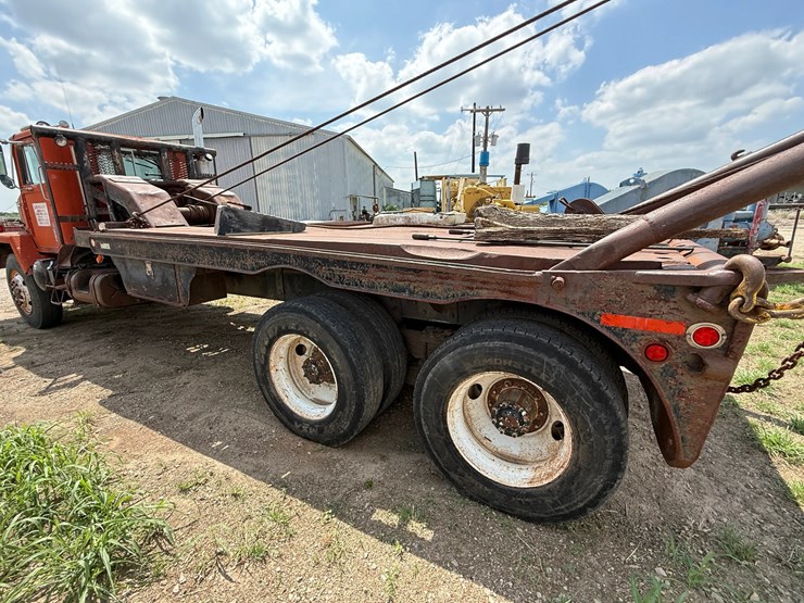 1981-international-5000-image-8