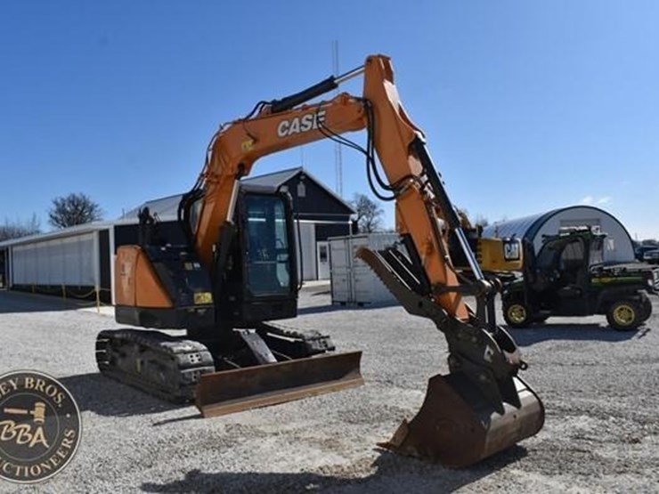 2022-case-cx75csr-image-24