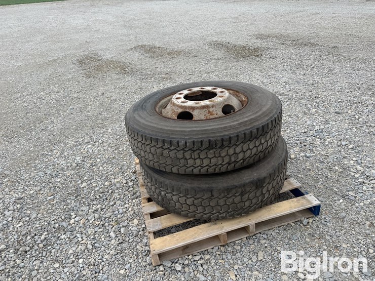 bridgestone-295/75r22.5-tires-&-rims-image-6