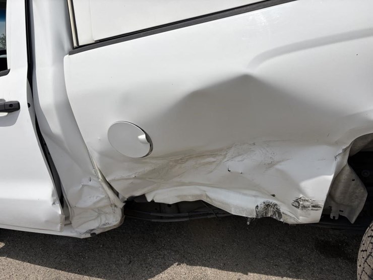 2016-chevrolet-1500-image-5