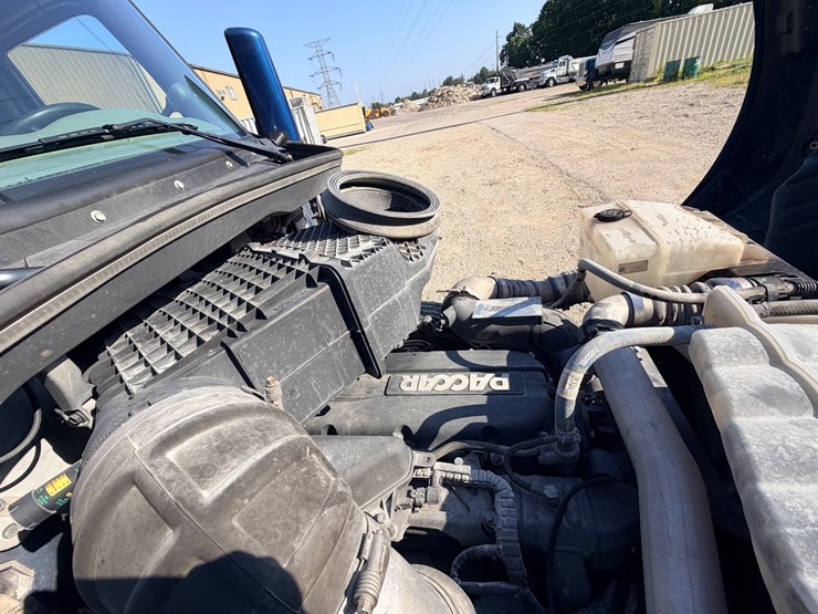 2021-peterbilt-579-image-103