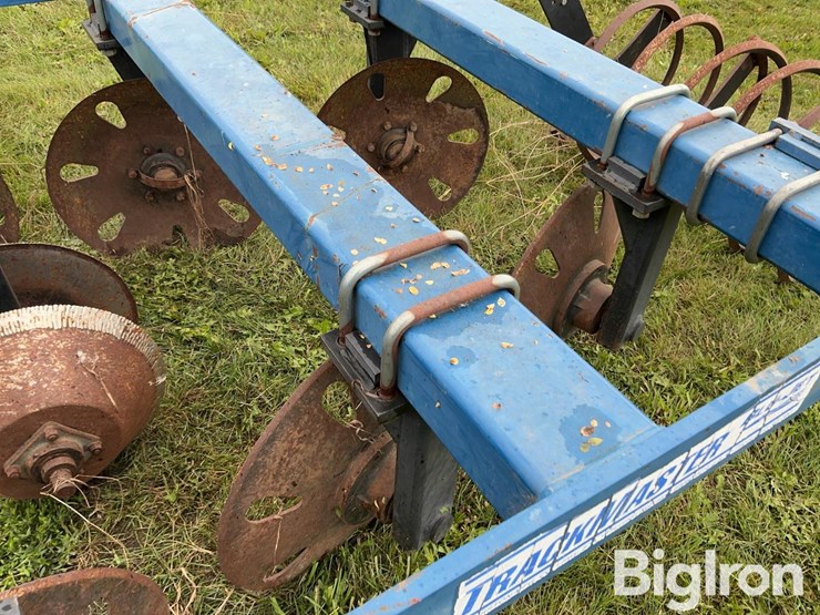 blu-jet-track-master-image-13