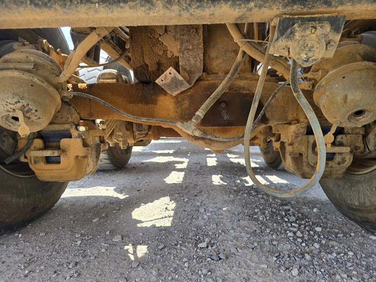 2002-mack-rd688s-image-73
