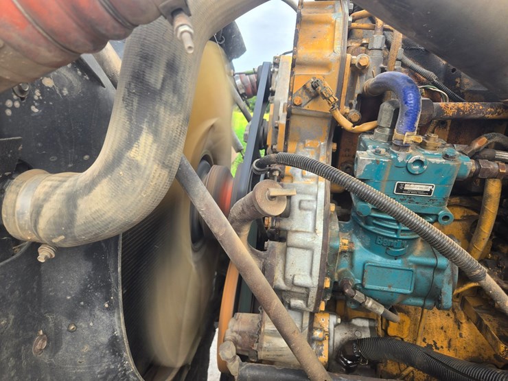 2007-kenworth-t2000-image-26