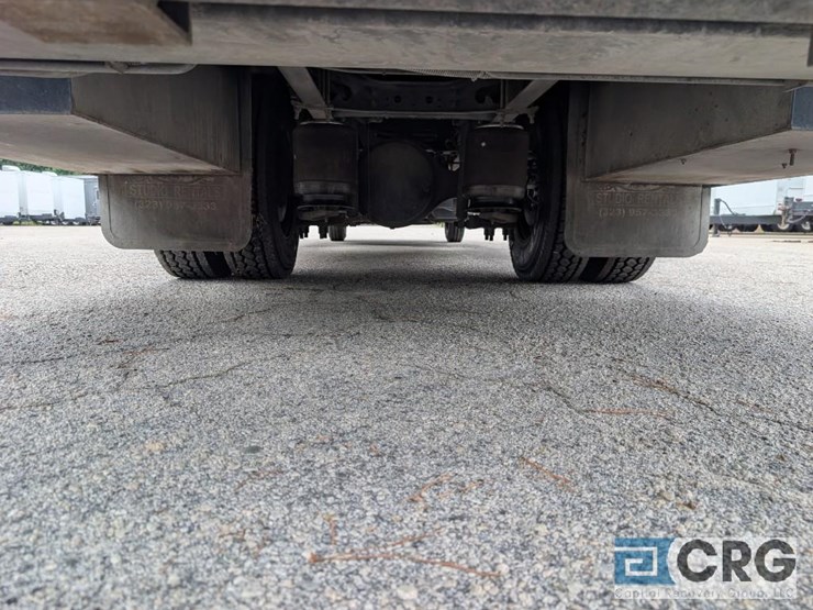2010-ford-f650-image-18