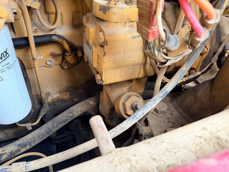 1985-caterpillar-963-image-39