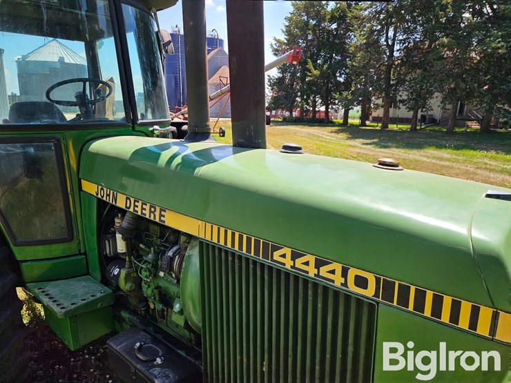 1982-john-deere-4440-image-14
