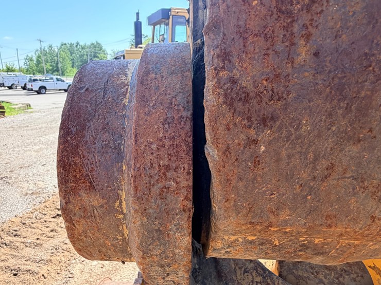 2010-caterpillar-328d-image-140