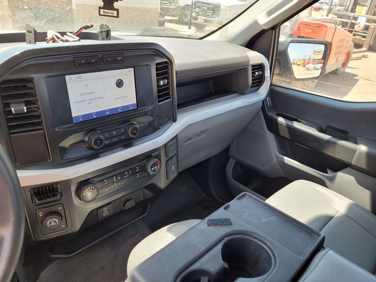 2023-ford-f150-image-12