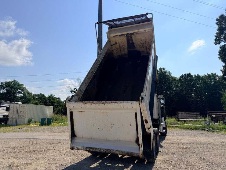 2016-western-star-4700-image-35