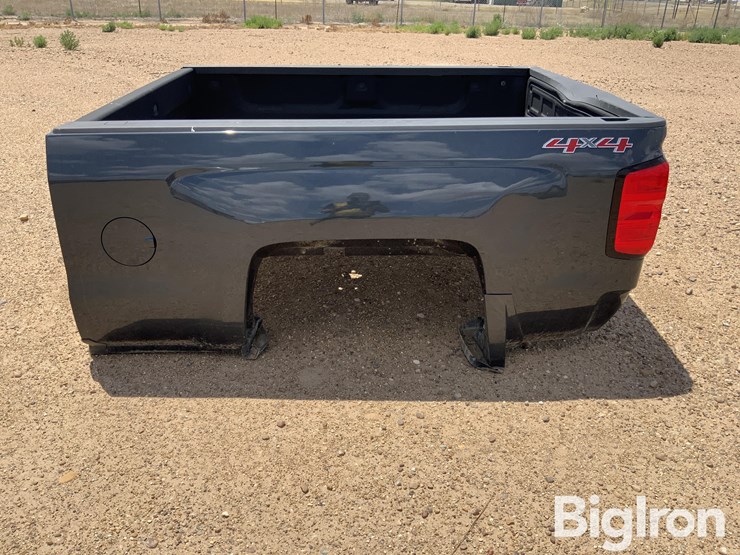 2019-chevrolet-2500-image-8