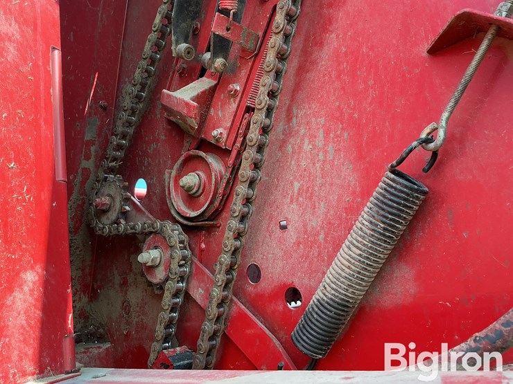 case-ih-rbx561-image-16