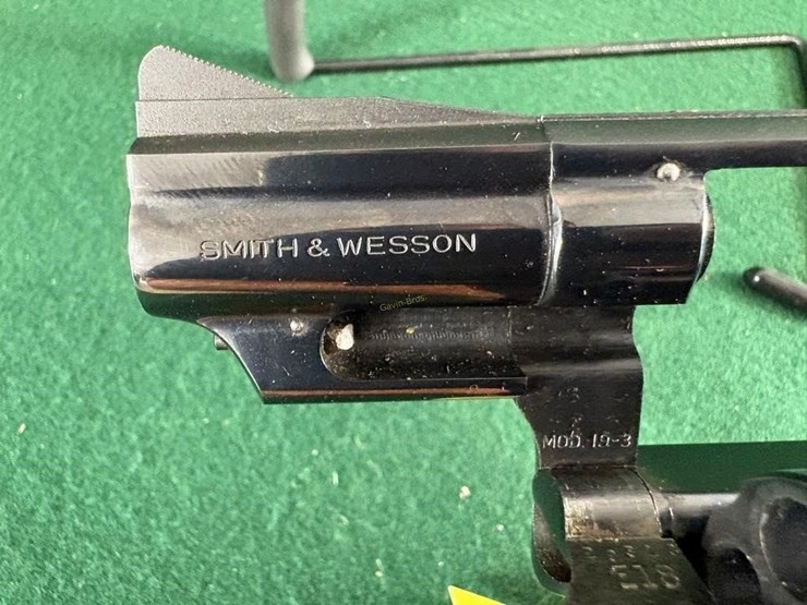 smith-&-wesson-mdl.19-3-357-mag-revolver-image-12