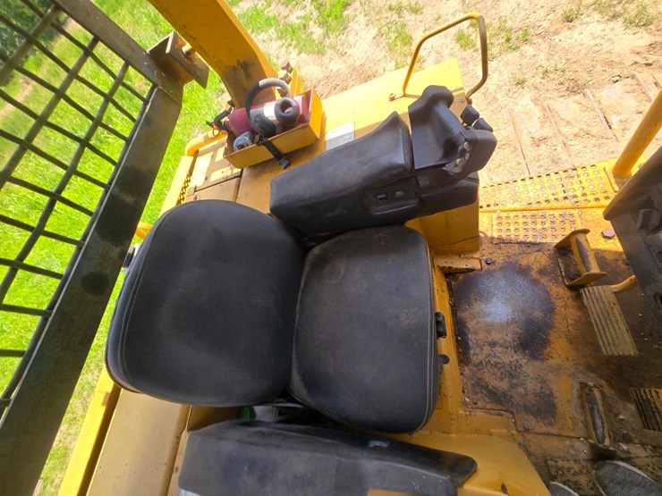 caterpillar-d6m-image-31